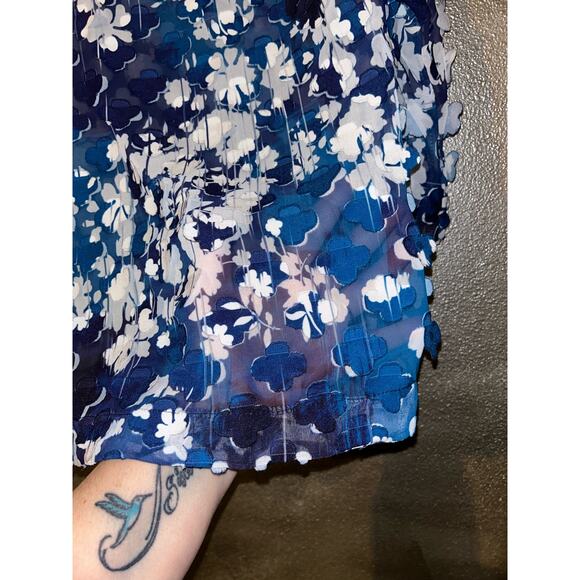 By JJ Office Business Casual Romcom Appliqué 3D Floral Shear 3/4 Sleeve Top - Picture 7 of 9